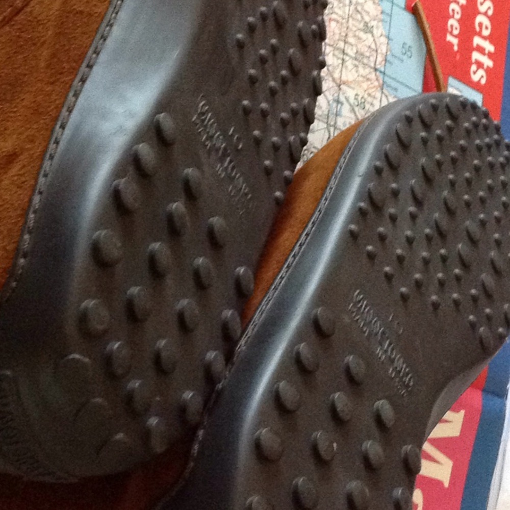 Slippers - Picture 4 of 5